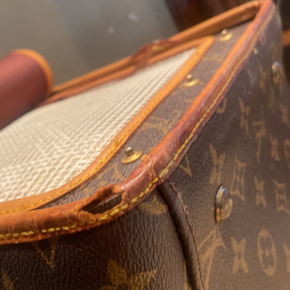 Vintage L V  Dog Carrier - Picture 4 of 12